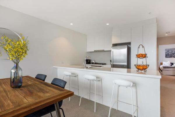 Experience Platinum Hotel Apartments Melbourne Eksteriør bilde