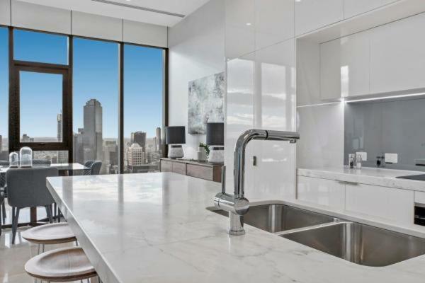 Experience Platinum Hotel Apartments Melbourne Eksteriør bilde